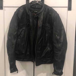 Leather motorcycle jacket. Xelement “Racer”